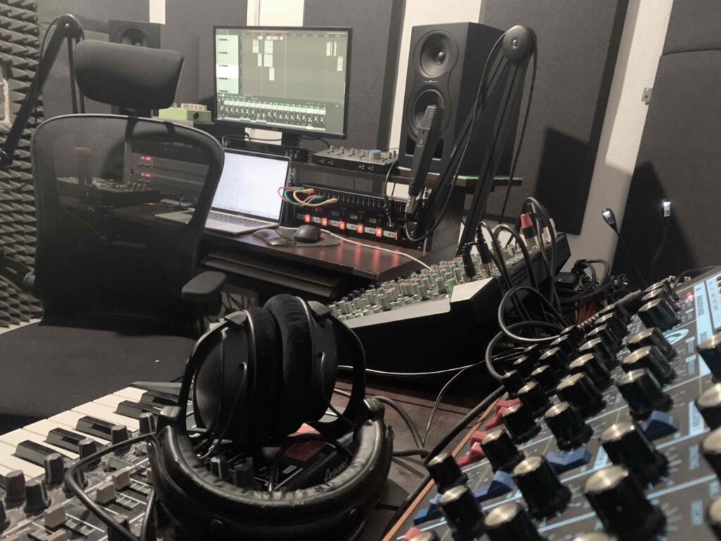 Wnętrze studia nagrań Audiokrąg