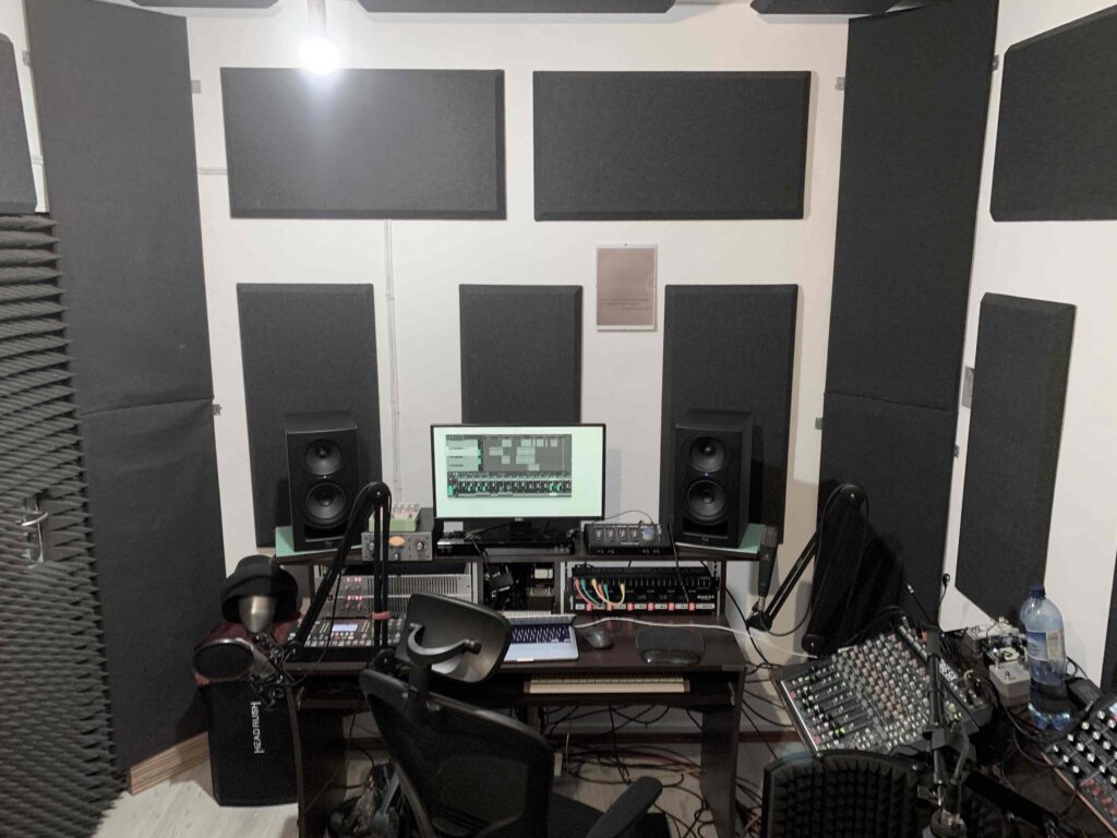 Wnętrze studia nagrań Audiokrąg